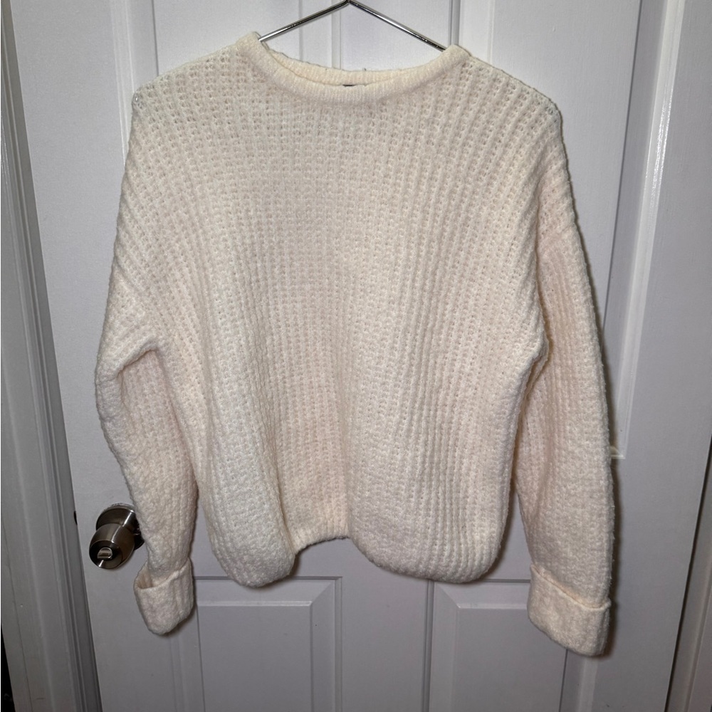 Wild Fable Cozy White Crew Neck Sweater size small